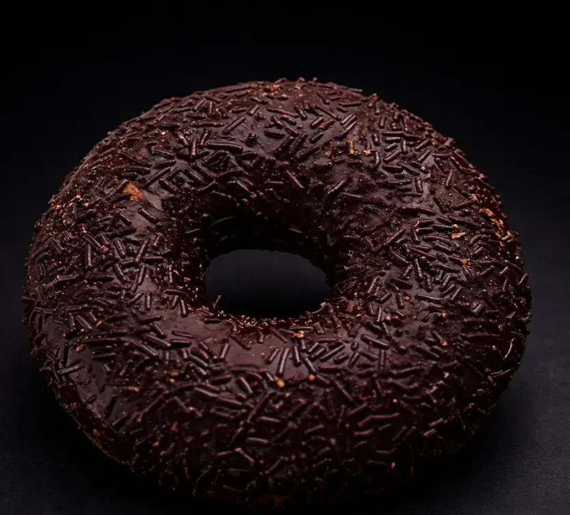 Донат потрійний шоколад